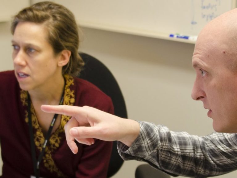 Gary Pelzer’s transition from the Marines was a “miserable” experience. Now when he’s not building datacenters for Microsoft, he’s frequently mentoring Marines who are part of Microsoft Software & Systems Academy.