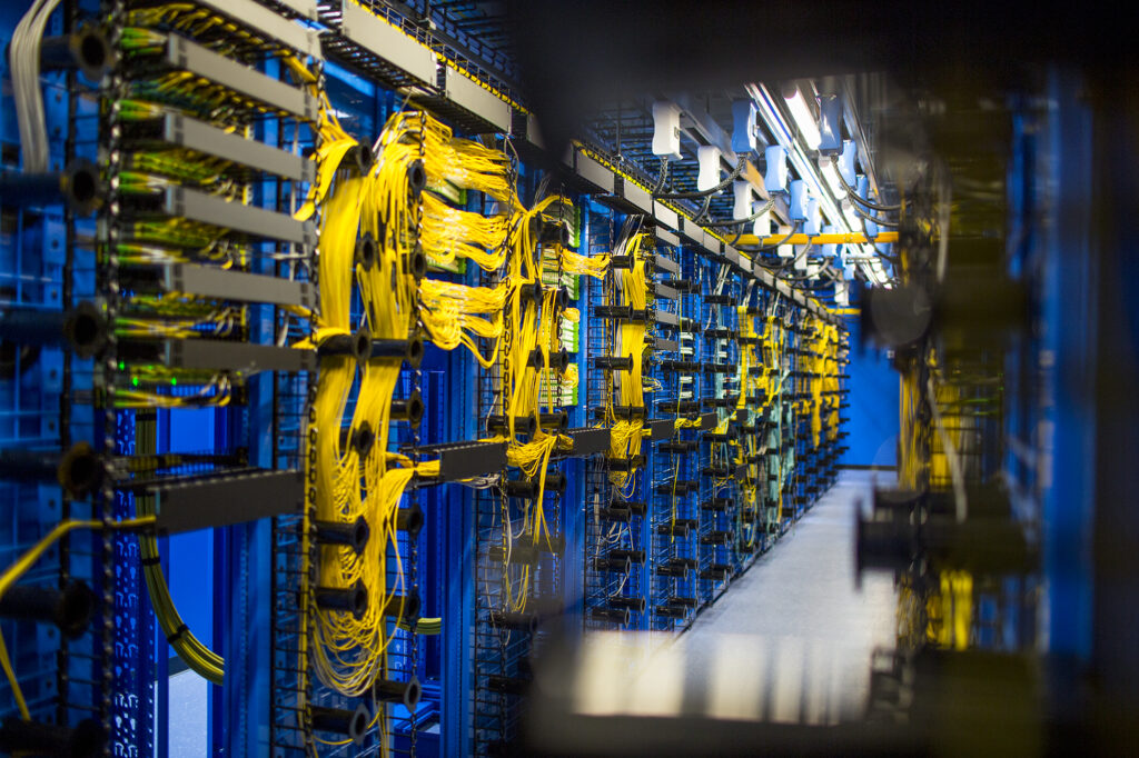 MSC17_dataCenter_028